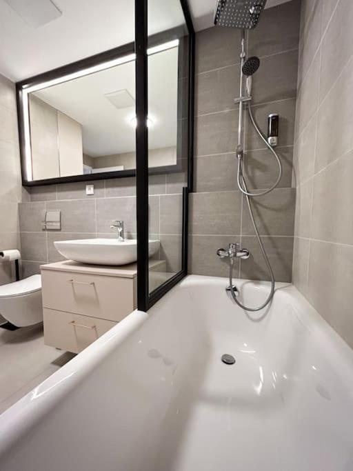 J&m Lux Ubytovani 18 *